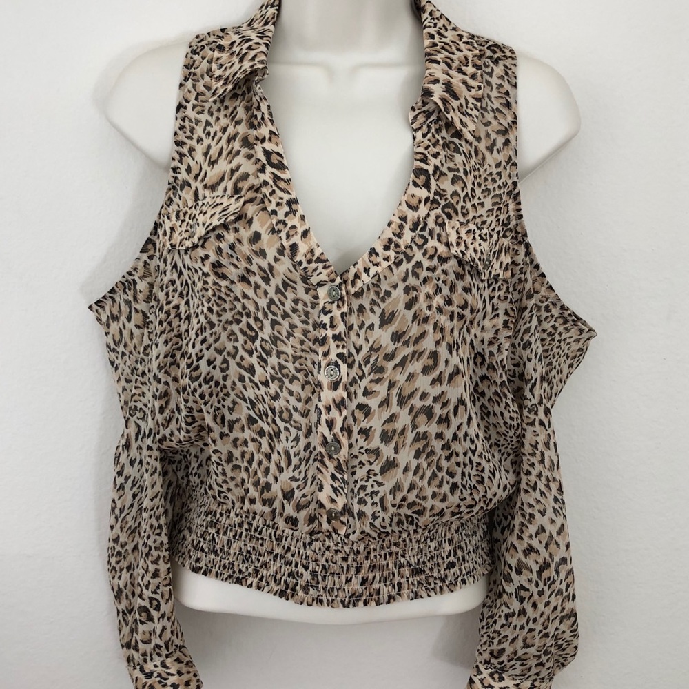 🪴3x$20 SALE Guess Leopard Cold Shoulder Blouse